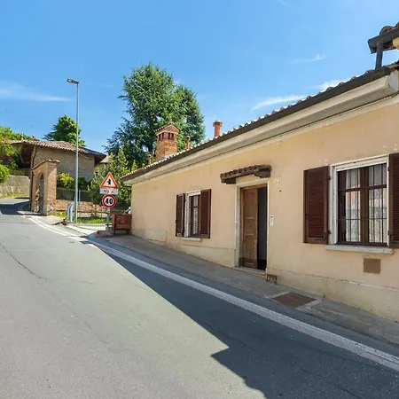 Typical Roero House With Langhe View And Private Park E Free Wifi Сasa de vacaciones